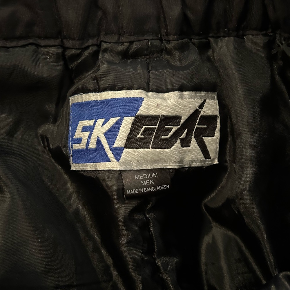 Black Ski Gear snow pants with. Men’s Medium
